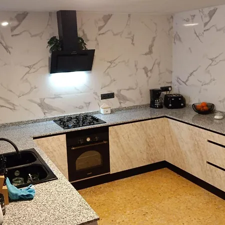 Kame House Gandia